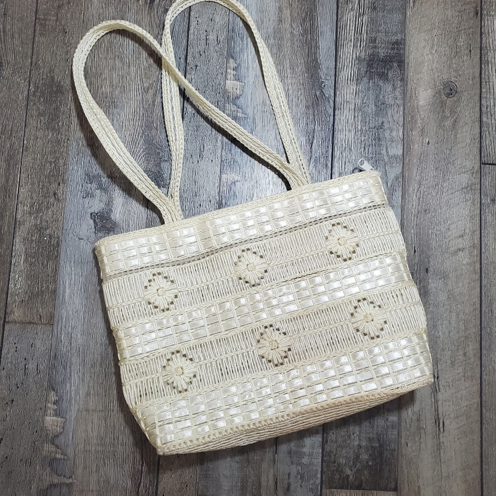Vintage Gunne sax weaved purse